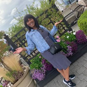 Meet your Posher, Michele